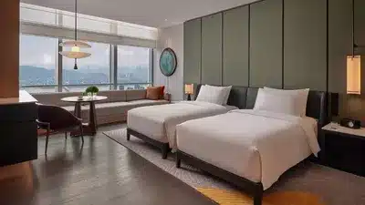 2 Twin Beds with River View