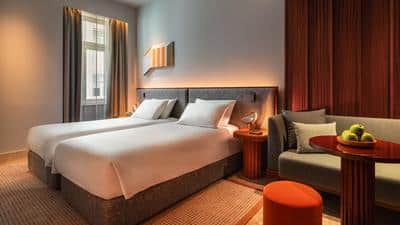 2 Twin Beds