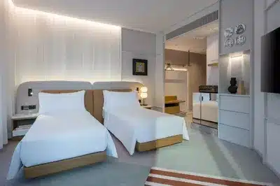 Premier Skyline Room