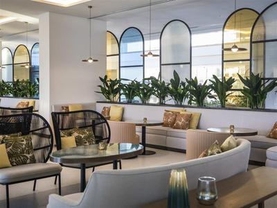 Bar Lounge