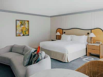 Panoramic River View Junior Suite - Elysium Floor