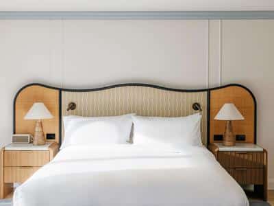 Panoramic River View Junior Suite