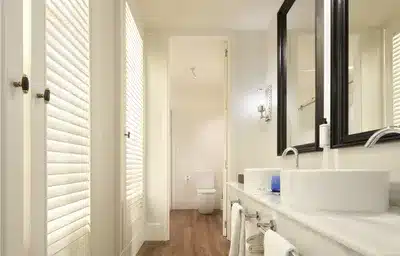 The Corner Suite