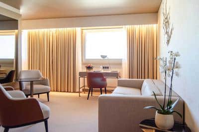 Deluxe Suite