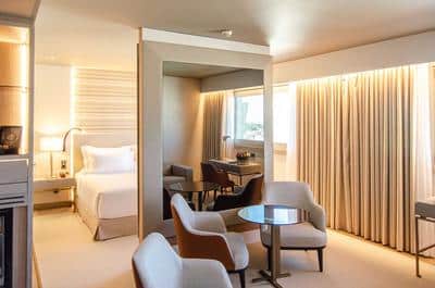 Deluxe Suite
