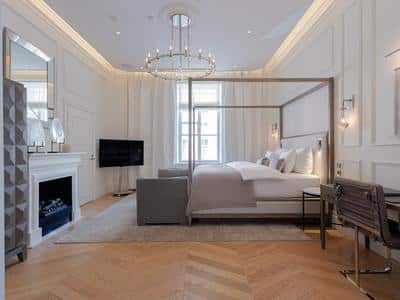 Signature Suite