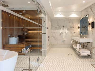 Penthouse Suite