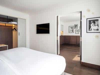 Audrey Hepburn Homage Suite