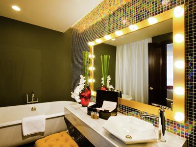 L'Opera Suite 1 King
