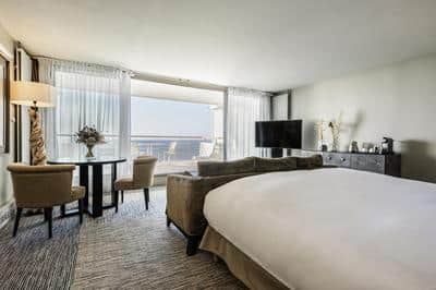 Deluxe Suite Ocean View