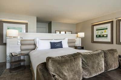 Deluxe Suite Ocean View