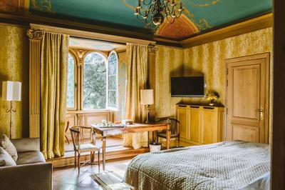 Prestige Room