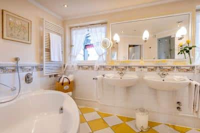 Circular Double Room Apartment Elbachtal