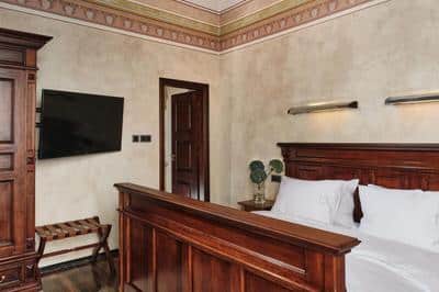 Standard Suite