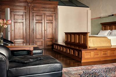 Deluxe Suite with Frescos