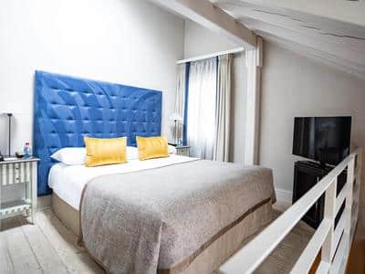 Prestige Suite