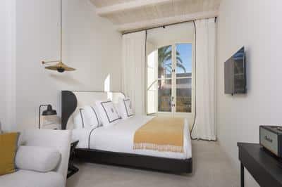 Grand Plaza Room