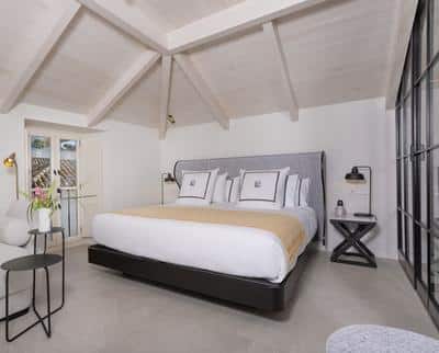 Grand Plaza Room