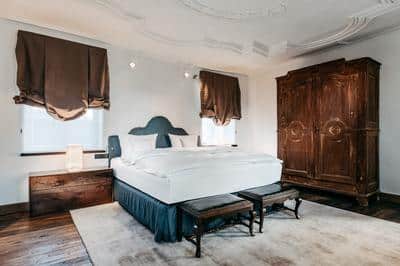 Signature Suite - Historic Chancellery