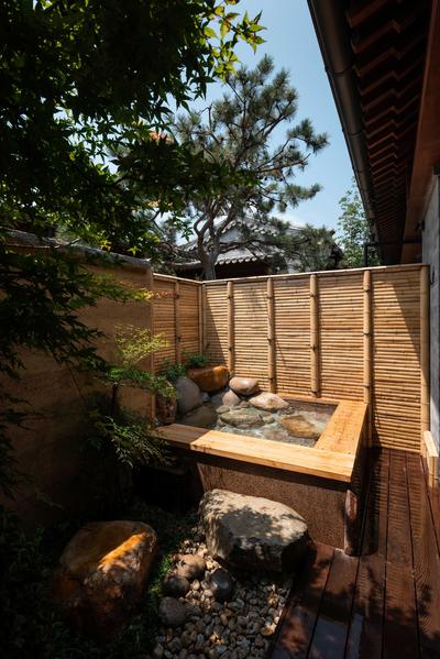Ru Cui Courtyard View Delicate Hollywood A