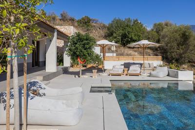 Eliamos - Three Bedroom Villa with Outdoor Private Pool