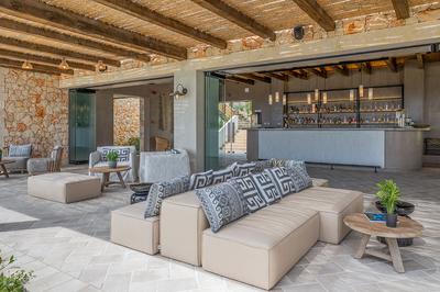 Eliamos Bar