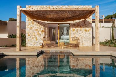 Ammos Sea View Suite with Private Pool