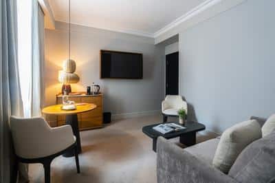 Premium Suite