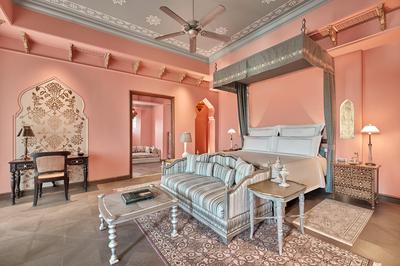 Signature Suite