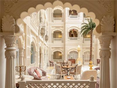 Safir Atrium Tea & Champagne Lounge