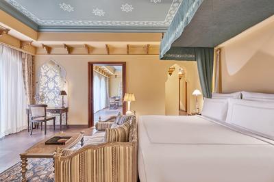 Maharani Royal Suite with Pool