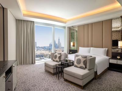Signature Suite