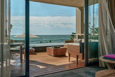Premier Beachfront Studio Suite
