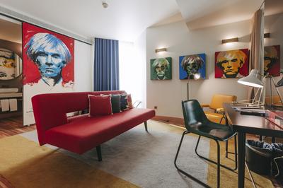 Suite