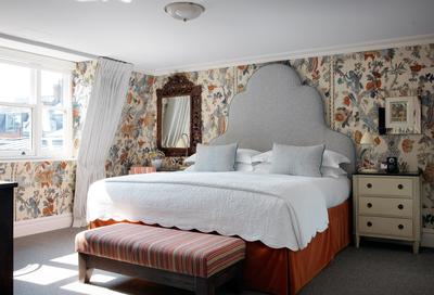 One Bedroom Virginia Woolf Suite