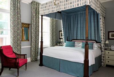 Four Poster Room