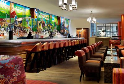 Refuel Bar & Restaurant