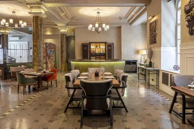 Lobby Bar & Restaurant