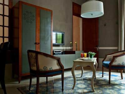 Rosas Suite