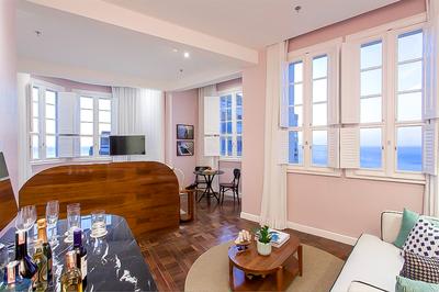 Corner Suite