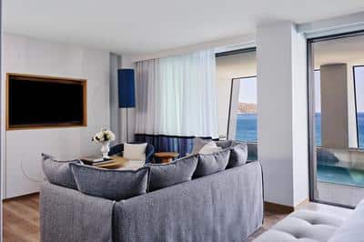 1 Super King Junior Suite Sea View Private Plunge Pool