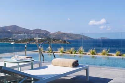 1 King Premium Sea View Shared Pool Sofa Bed