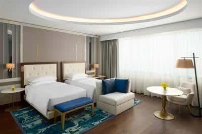 2 Twin Beds