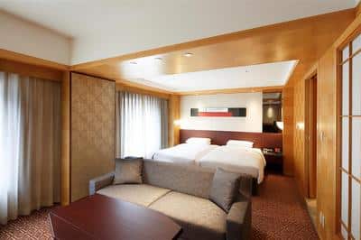 2 Twin Beds Club Deluxe