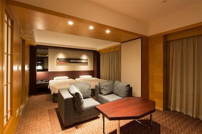 2 Twin Beds Deluxe
