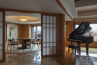 Presidential Suite