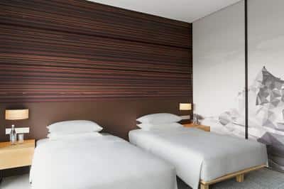 2 Twin Beds