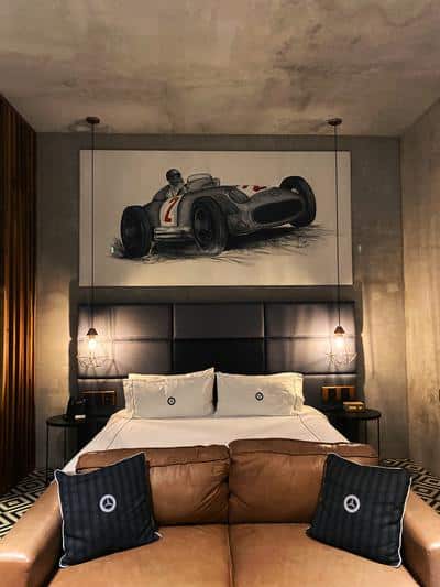 Suite Mercedes-Benz