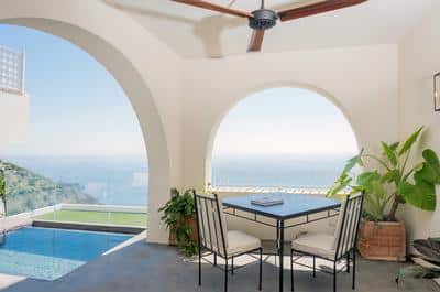 Luxury Suite Jacuzzi