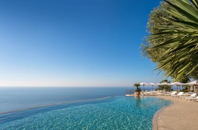 Infinity Swimming Pool